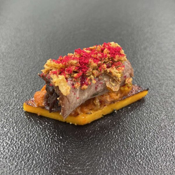 Moliūgų kanape su jautiena