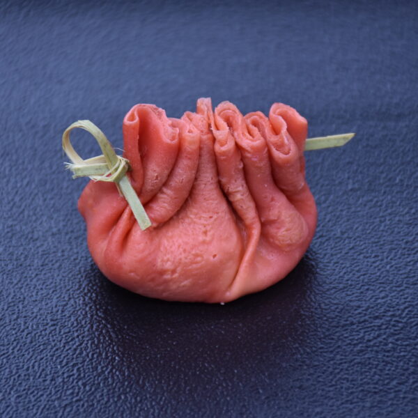 Raudonos paprikos blynelio užkandėlė su vištiena ir dž. pomidorais